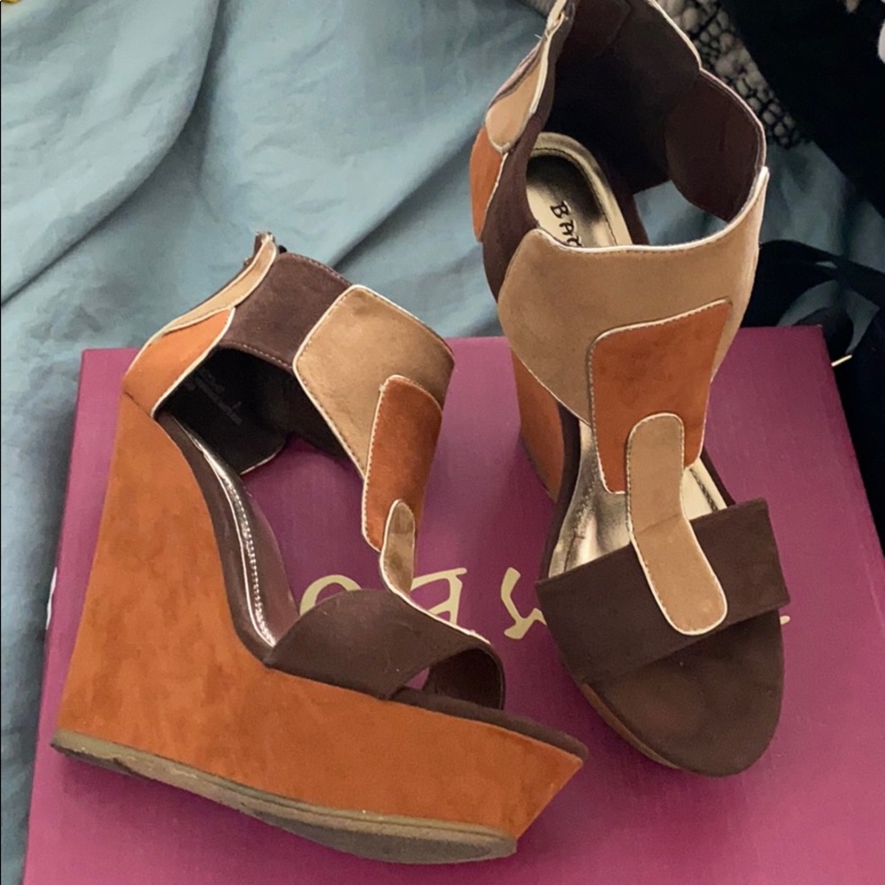 Wedge platform heel
